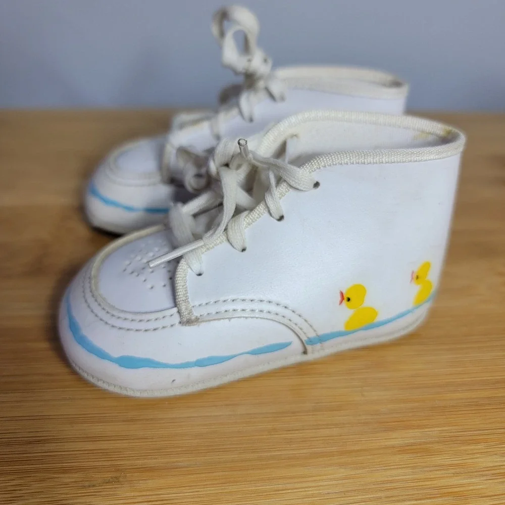 Vintage Baby Size 2 Yellow Rubber Duck High Top Walking Shoes White Boys Girls